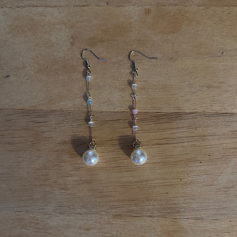 Chic Pearl and Bead Dangle Earrings